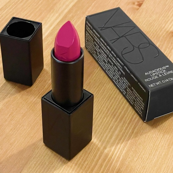 NARS Other - NARS Audacious Lipstick in Stefania